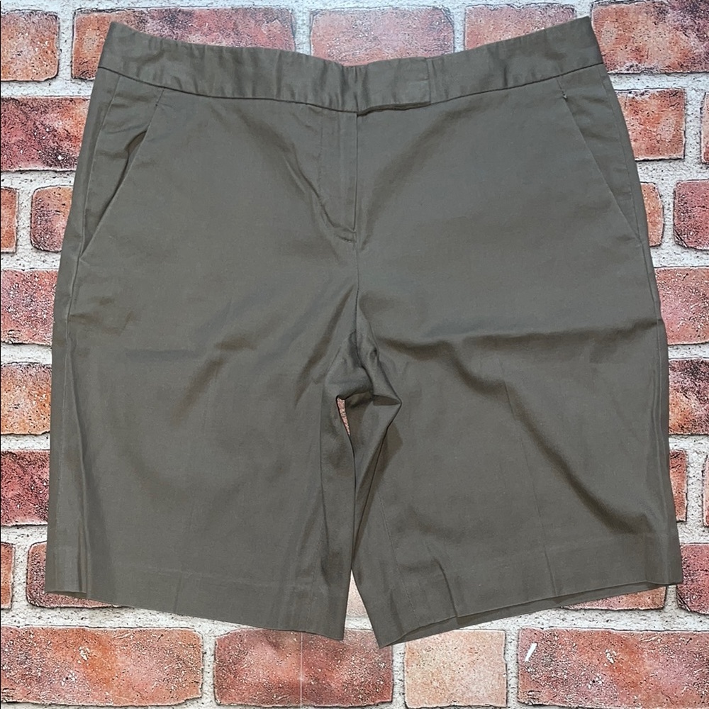 Elie Tahari Olive Women's Shorts Size 4